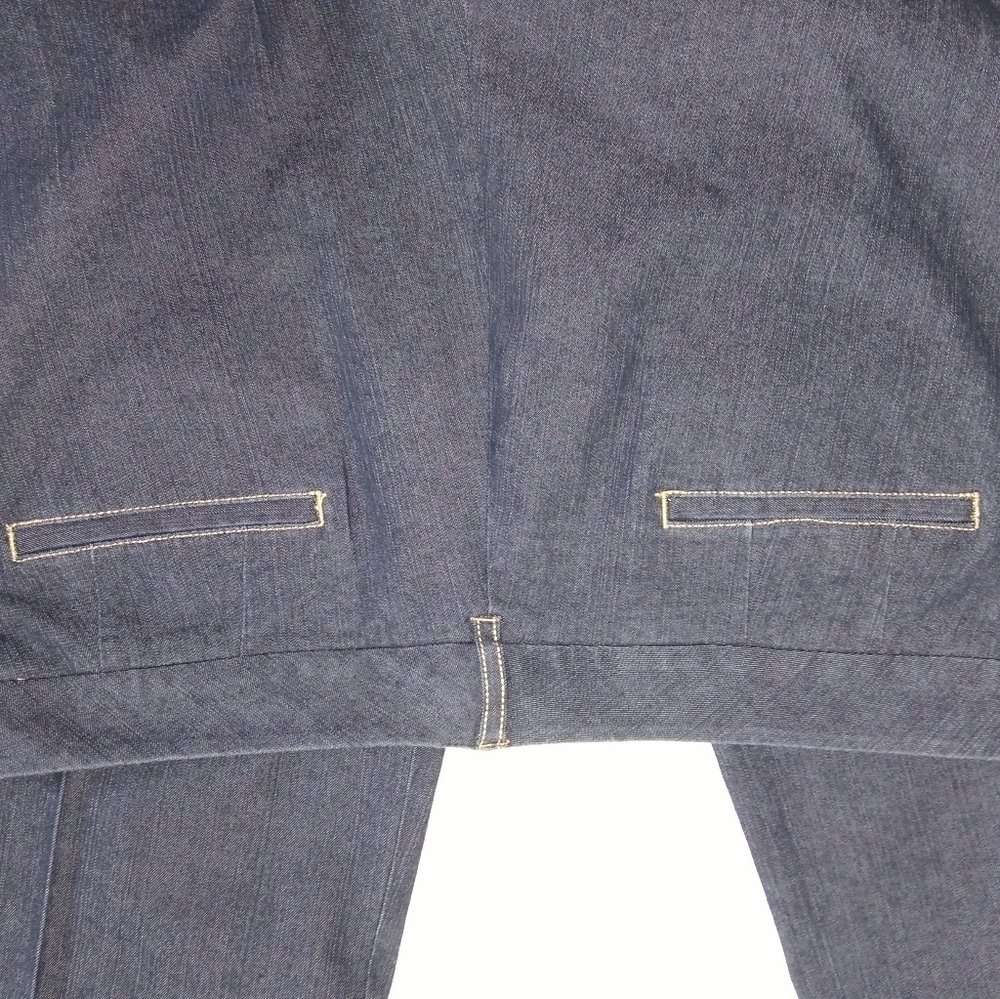 Jeans - Picture 2 of 6